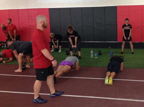 Semper Fit HKC Planks und Deadlifts