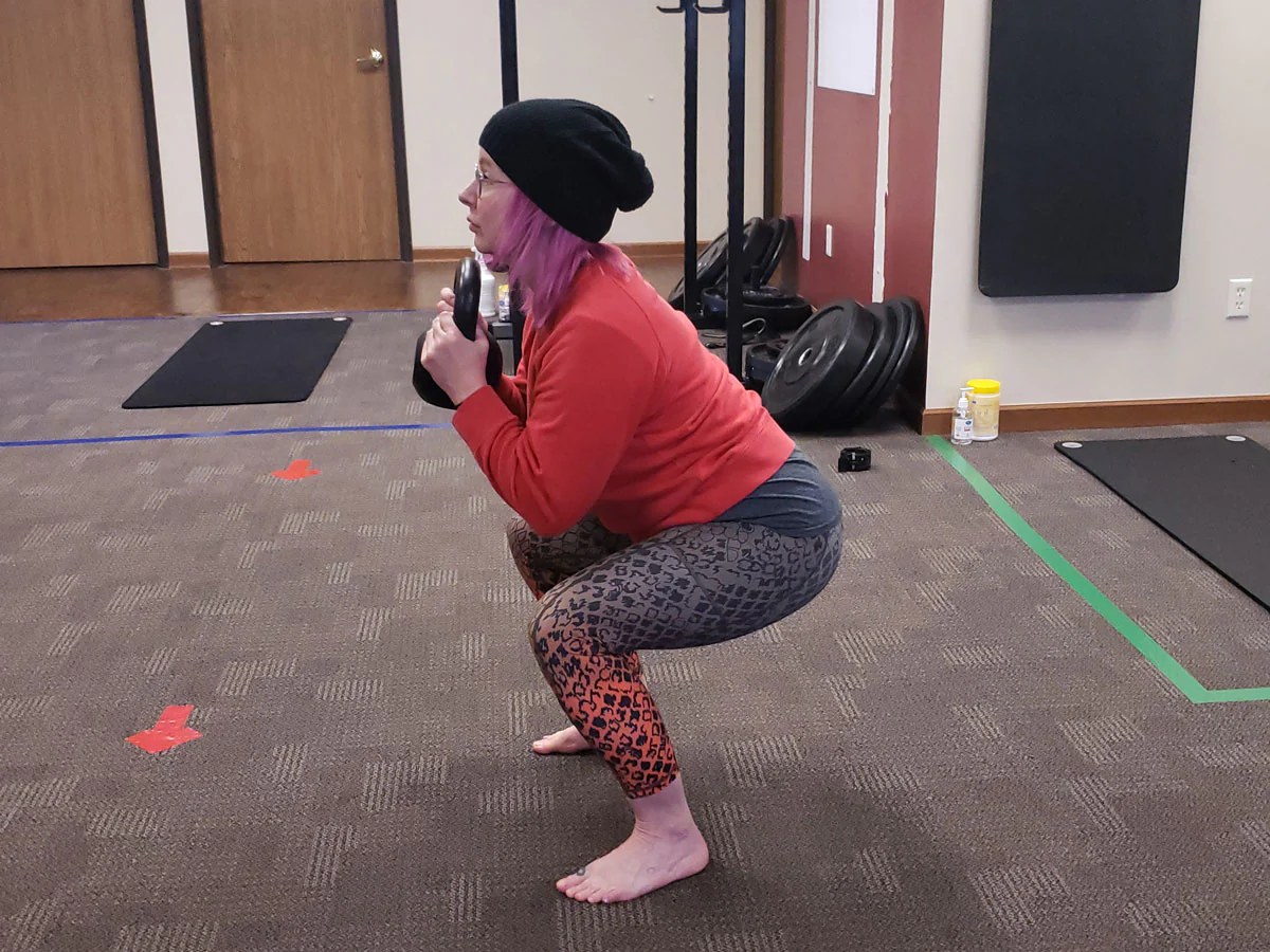 Barfuß mit Kettlebells trainieren - Goblet Squats
