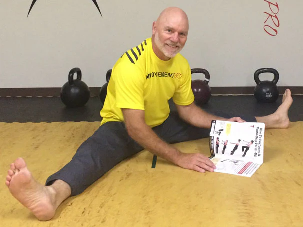 Jay Armstrong Sitzen Dehnen