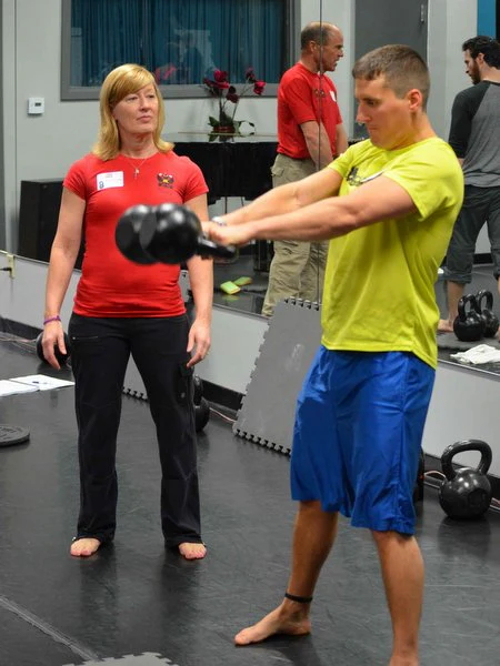 Lori Crock coacht Neal DenHartog