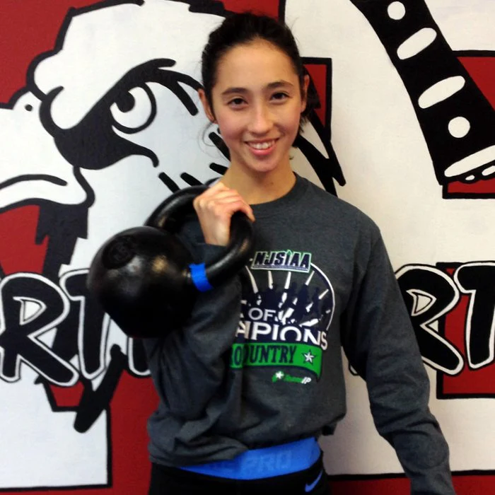 Carleen Jeffers mit Kettlebell