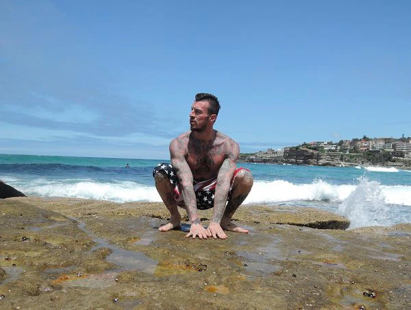 Danny Kavadlo tiefe Hocke