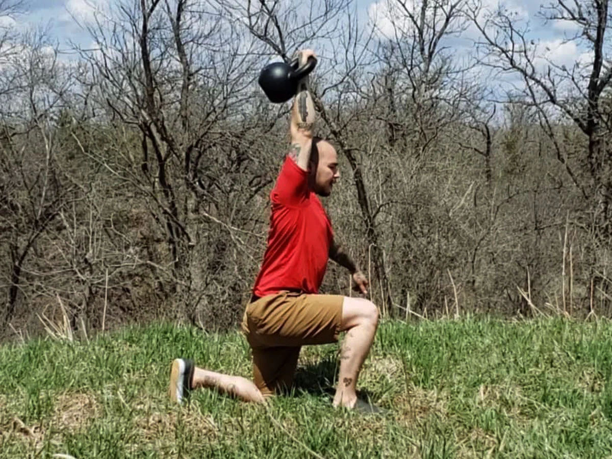 Kettlebell Get-up William Sturgeon, RKC Teamleiter