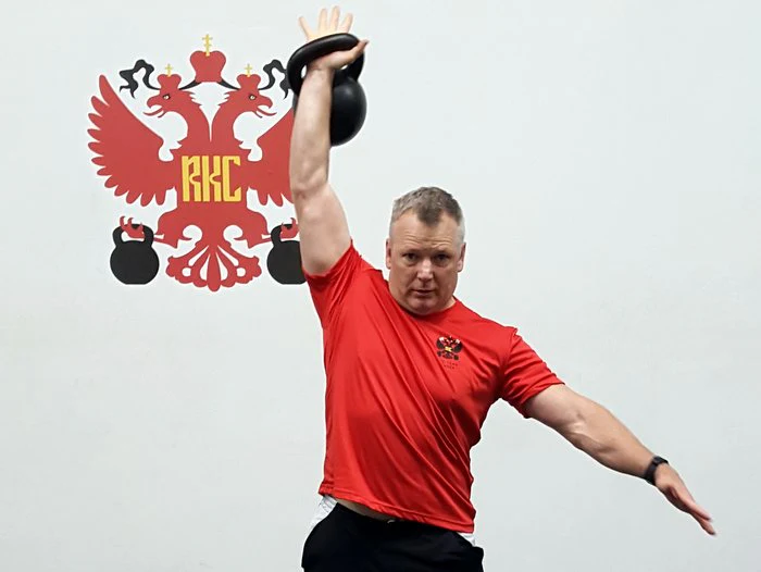 Paul Britt Kettlebell Snatches