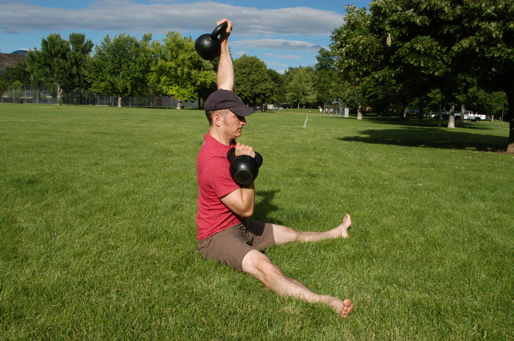 Z Saw Kettlebell Presse Seitenansicht Nick Collias