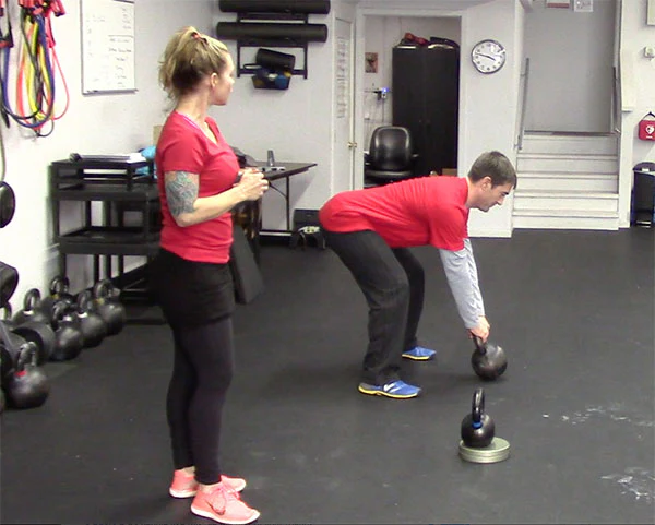 Zwei Kettlebell-Fehler Keira Newton