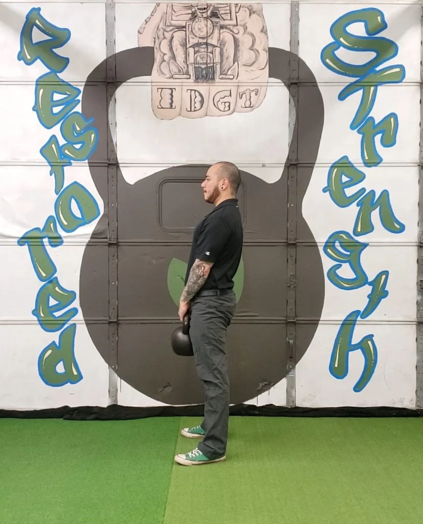 4 Standards, um den Kettlebell-Swing zu meistern