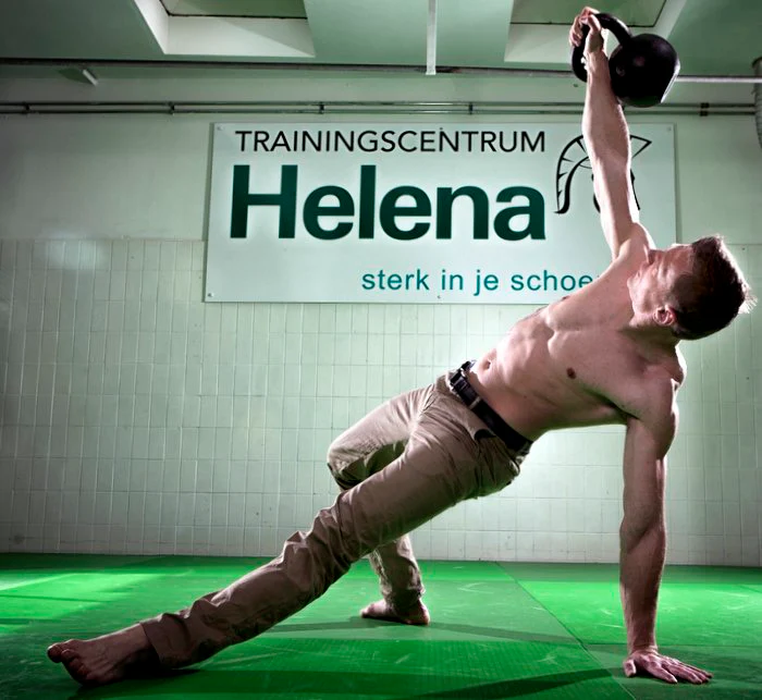 Martijn Bos Kettlebell Get-Up