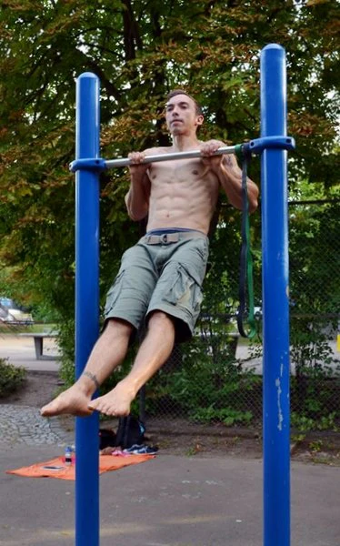 Sebastian Muller Pull Up