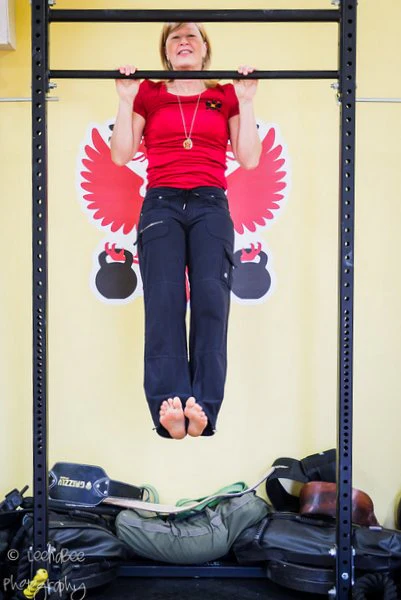 Lori Crock Movestrong KB Klimmzug